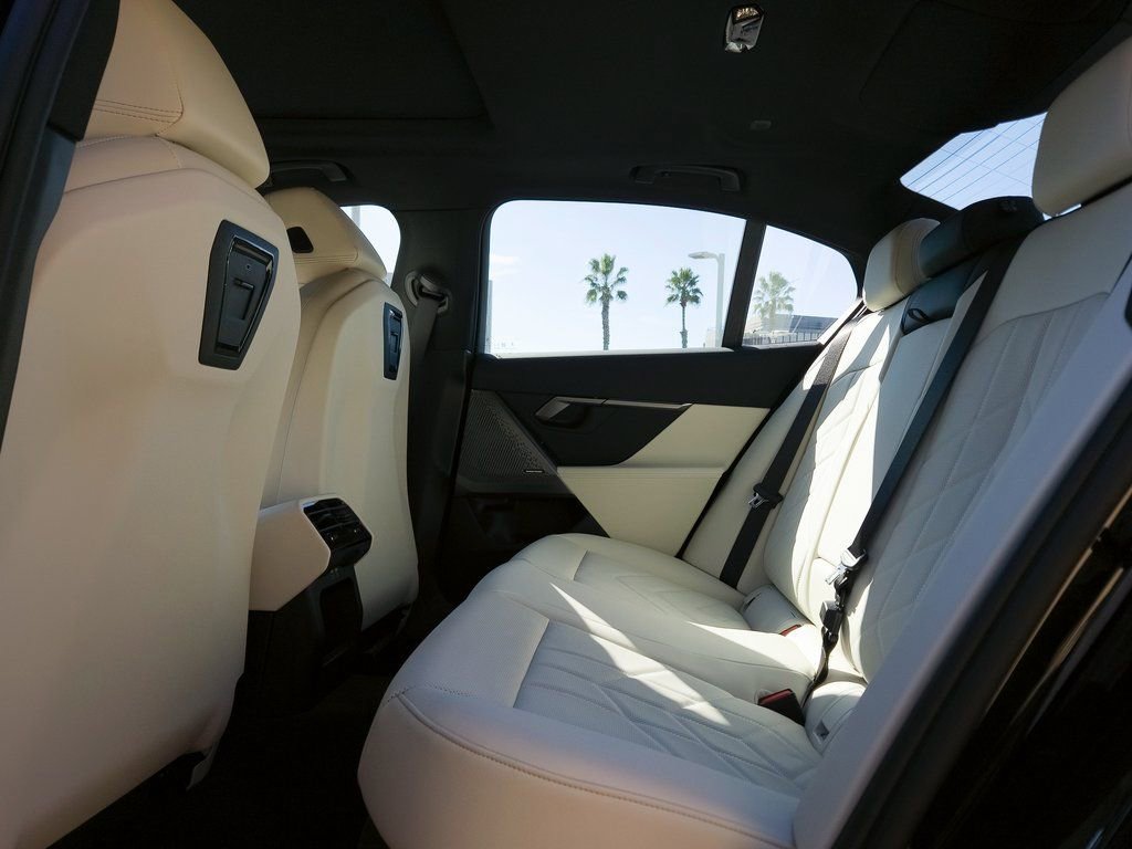 New 2026 BMW 530i w/ M Sport Package image 17