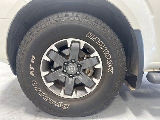 Used 2021 Nissan Frontier PRO-4X w/ Pro-4x Utility Package image 11