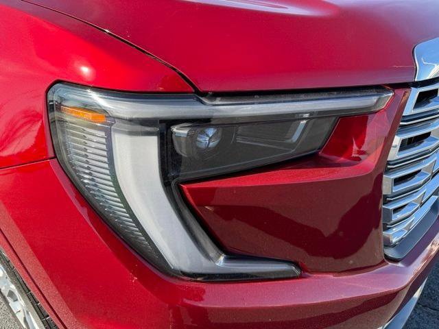 Used 2024 GMC Acadia Denali w/ Super Cruise Package image 13