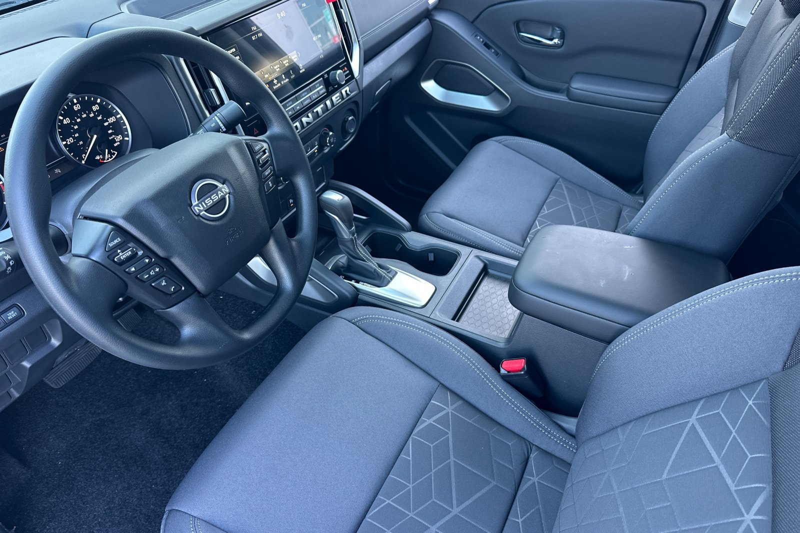 New 2026 Nissan Frontier SV w/ Tow Package RWD image 7