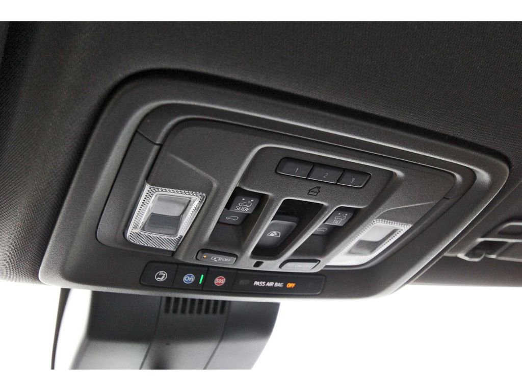 Used 2024 GMC Sierra 2500 Denali w/ Denali Reserve Package image 25