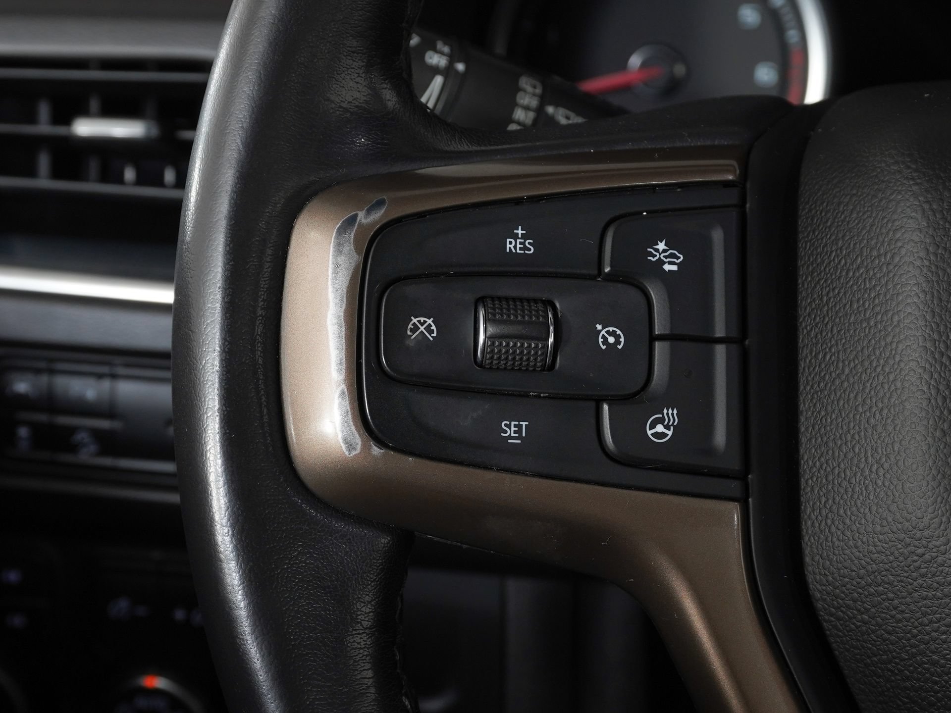 Used 2021 Chevrolet Suburban High Country AWD/4WD image 22