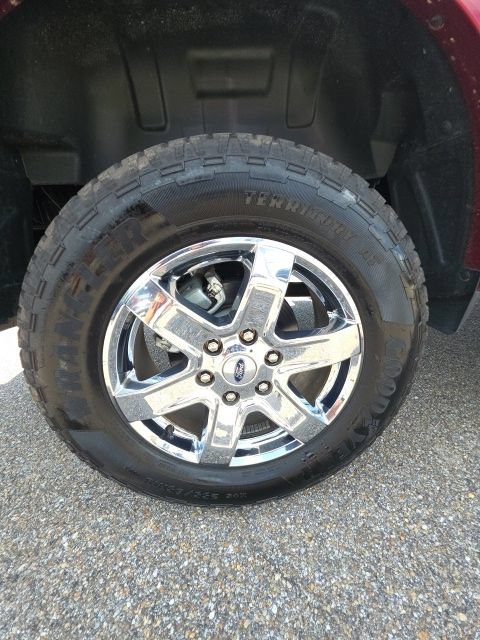 Certified 2025 Ford Ranger XLT w/ Chrome Accent Package RWD image 11
