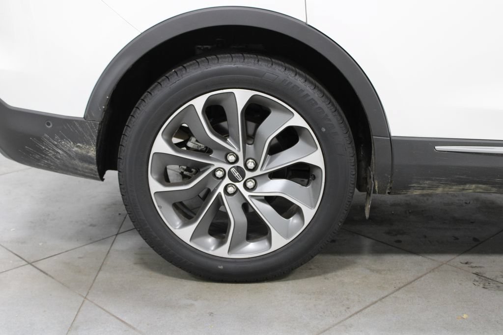 Used 2022 Lincoln Nautilus Reserve w/ Equipment Group 201A FWD image 14