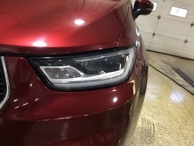 Used 2023 Chrysler Pacifica Touring-L image 7