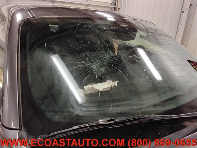 Used 2020 Dodge Challenger SXT w/ Blacktop Package image 18