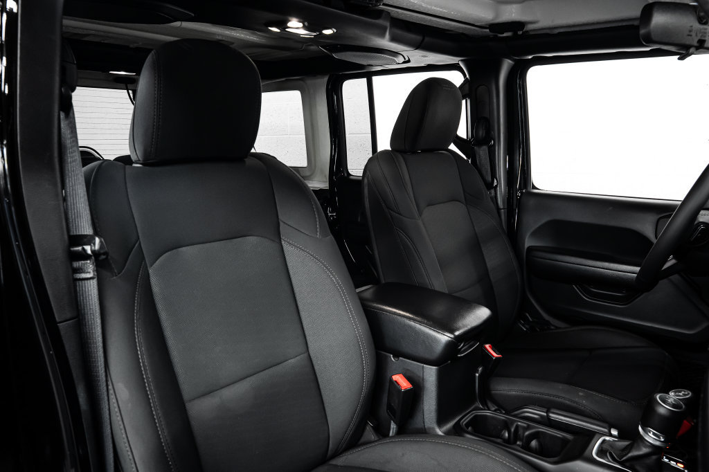 Used 2019 Jeep Wrangler Unlimited Sport S AWD/4WD image 32
