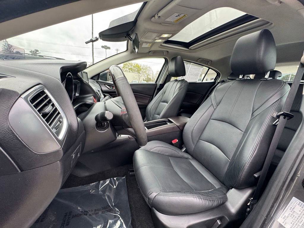 Used 2018 MAZDA MAZDA3 Grand Touring FWD image 21