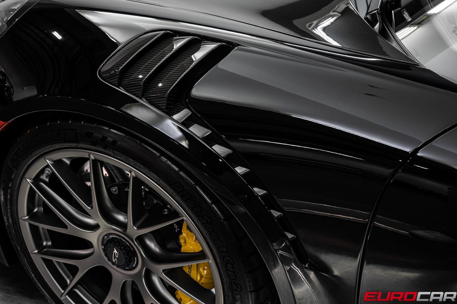 Used 2018 Porsche 911 GT2 RS RWD image 18