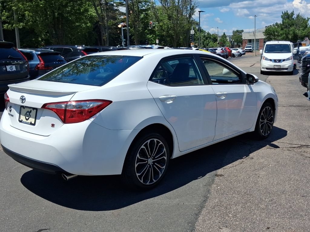 Used 2015 Toyota Corolla S FWD image 9