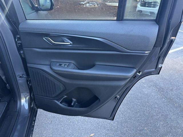 New 2025 Jeep Grand Cherokee Laredo image 16