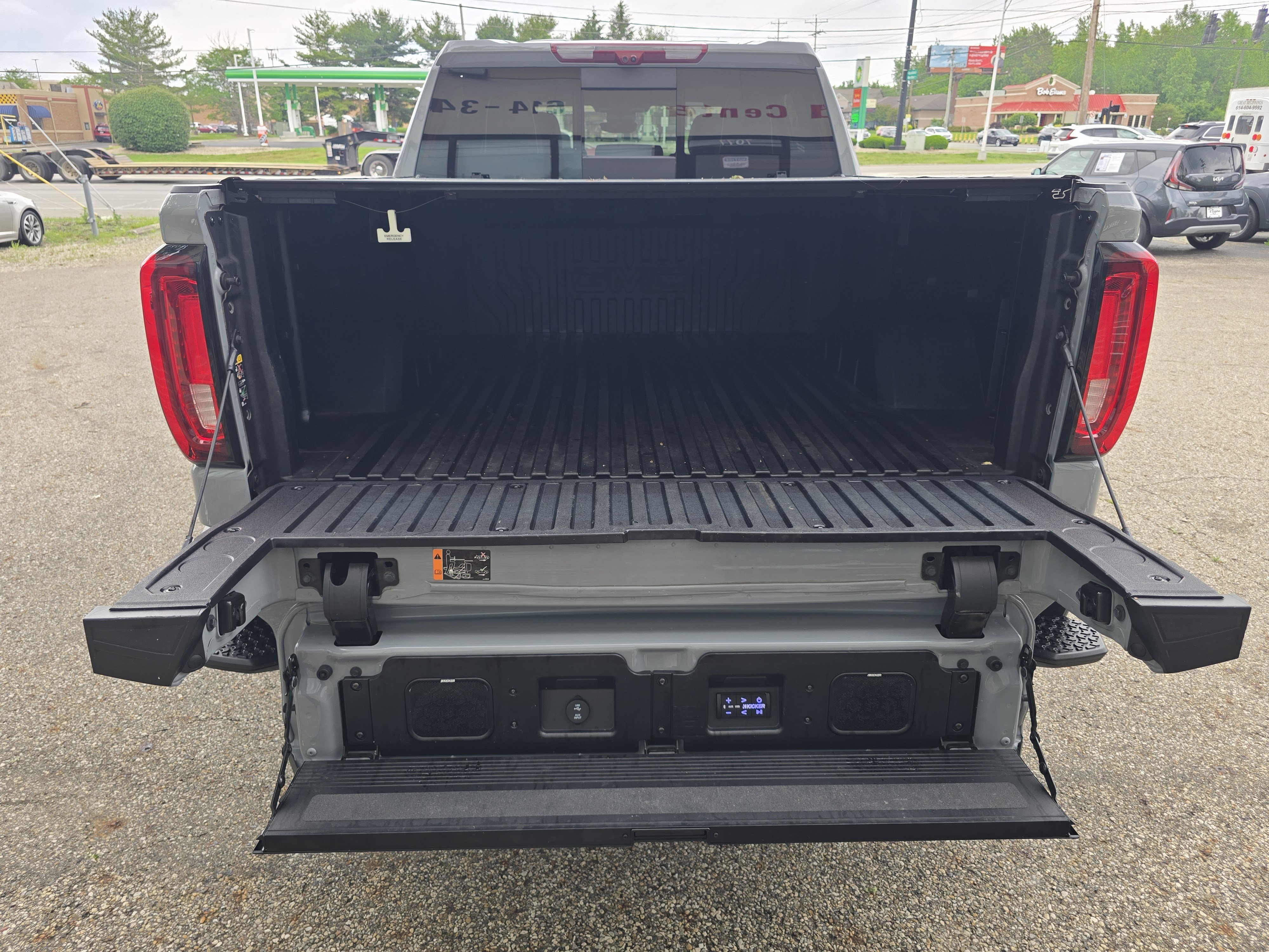 Used 2025 GMC Sierra 1500 Denali Ultimate AWD/4WD image 16