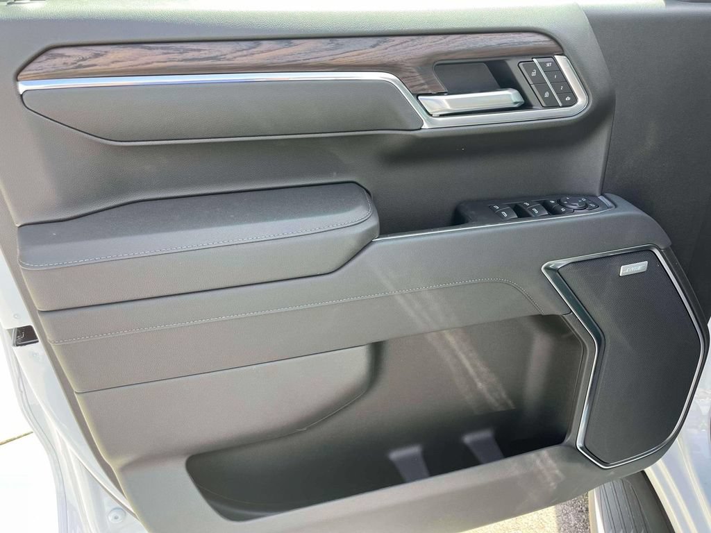 New 2026 GMC Sierra 1500 SLT w/ SLT Premium Plus Package AWD/4WD image 18
