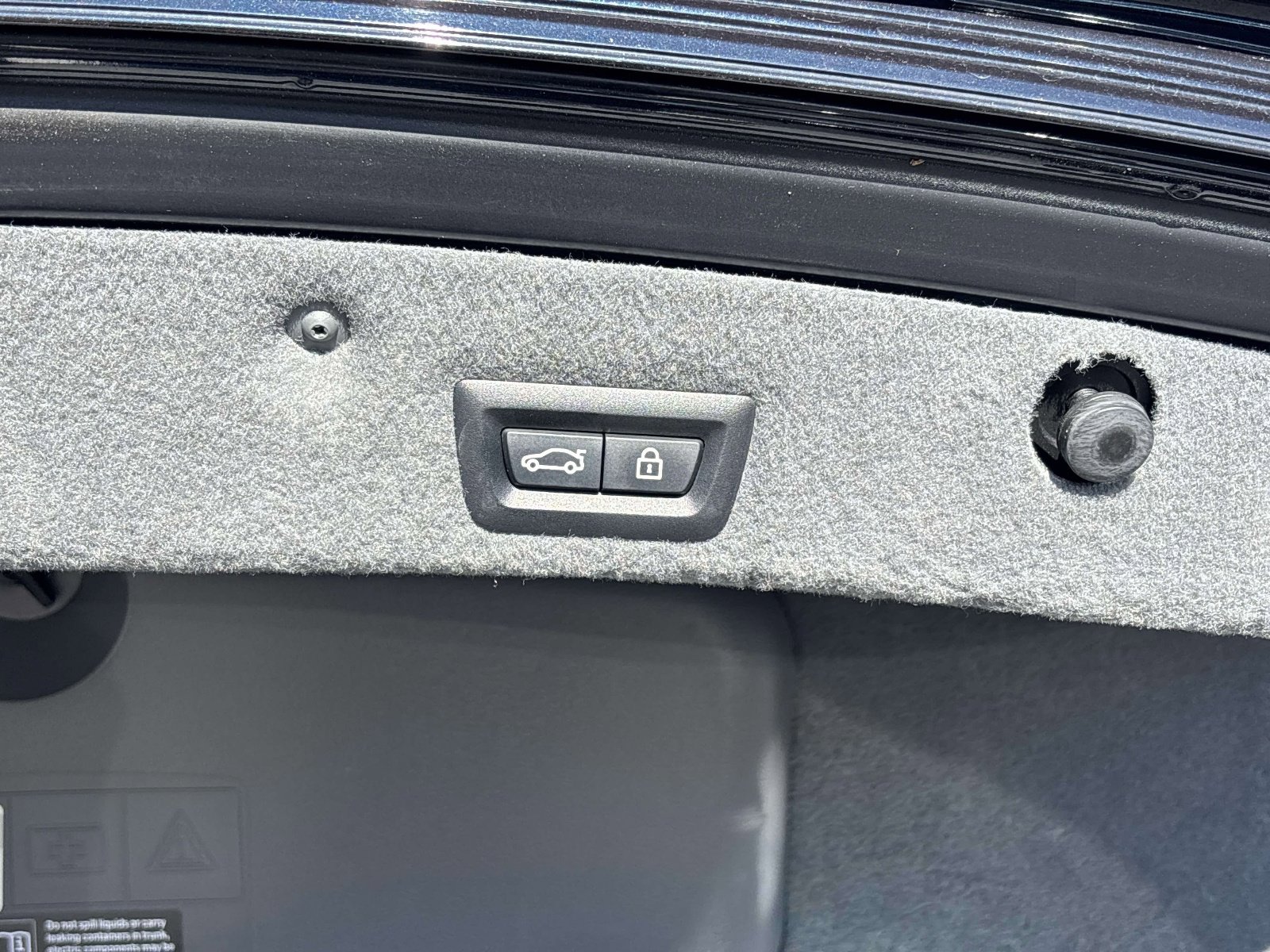 Used 2013 BMW 750i RWD image 12