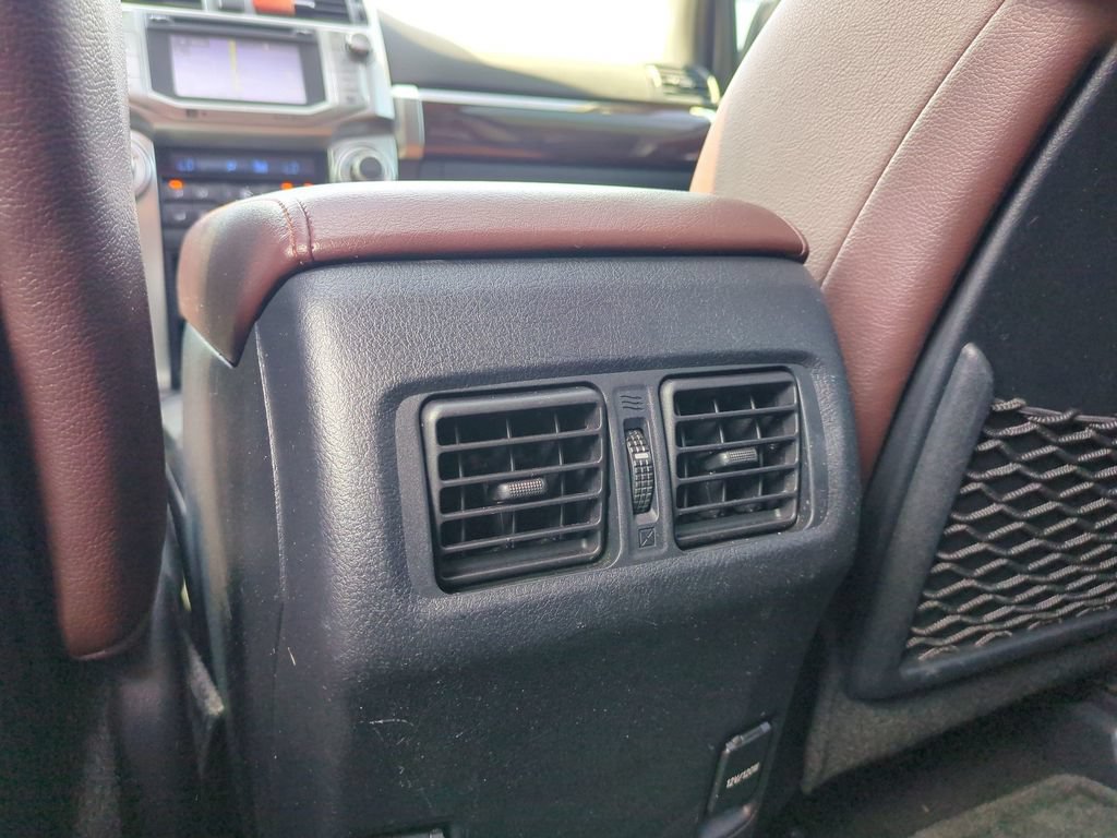 Used 2016 Toyota 4Runner Limited AWD/4WD image 27