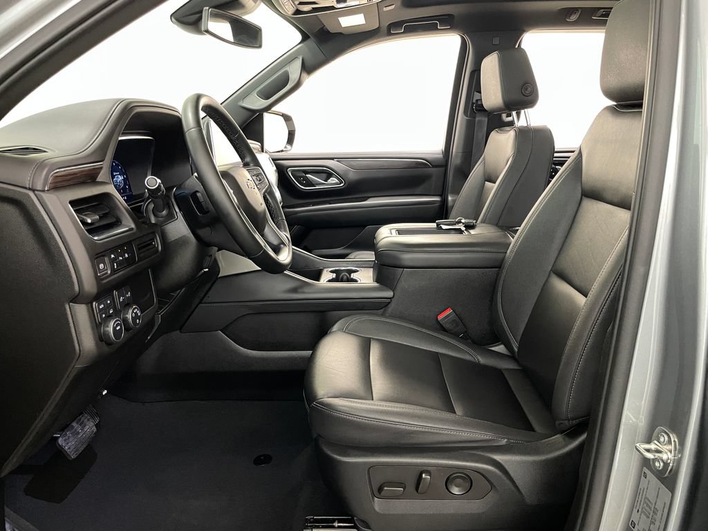 Used 2023 Chevrolet Tahoe LT AWD/4WD image 9