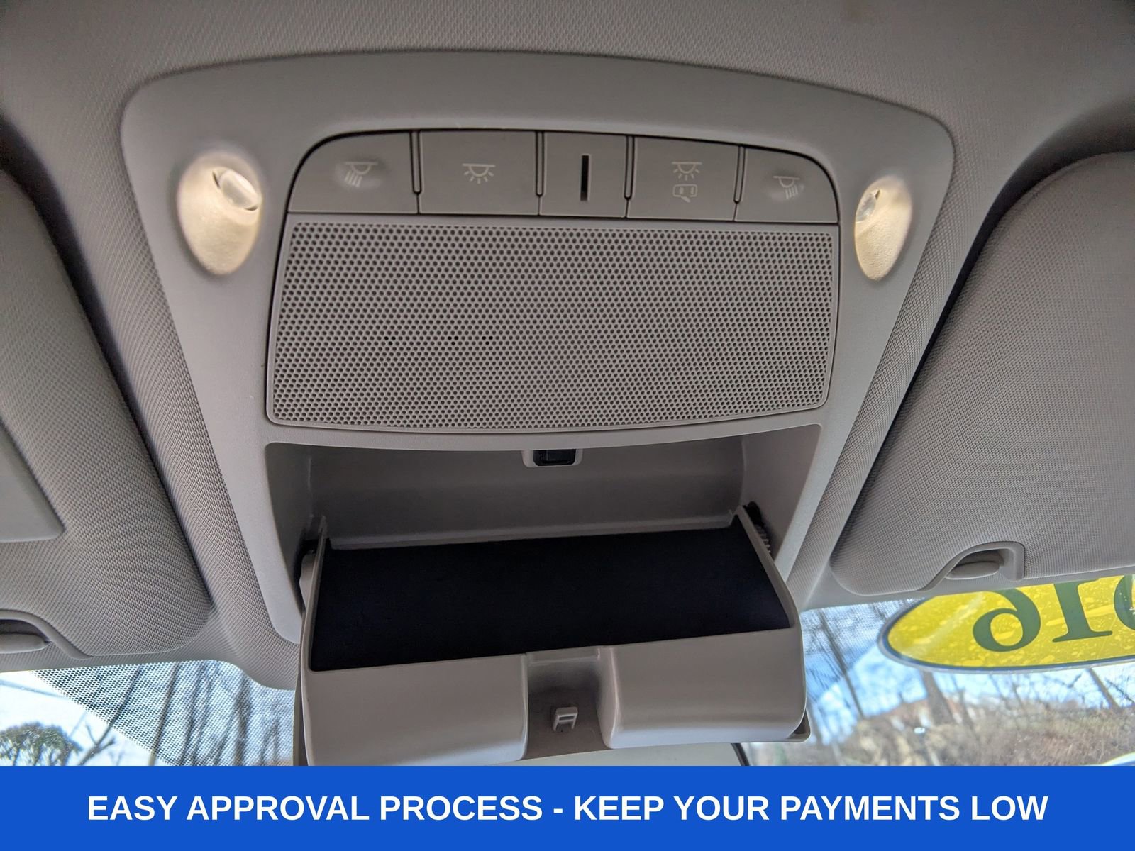 Used 2016 Nissan Rogue SV w/ SV Premium Package image 22