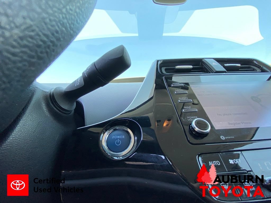 Certified 2022 Toyota Prius L Eco FWD image 38