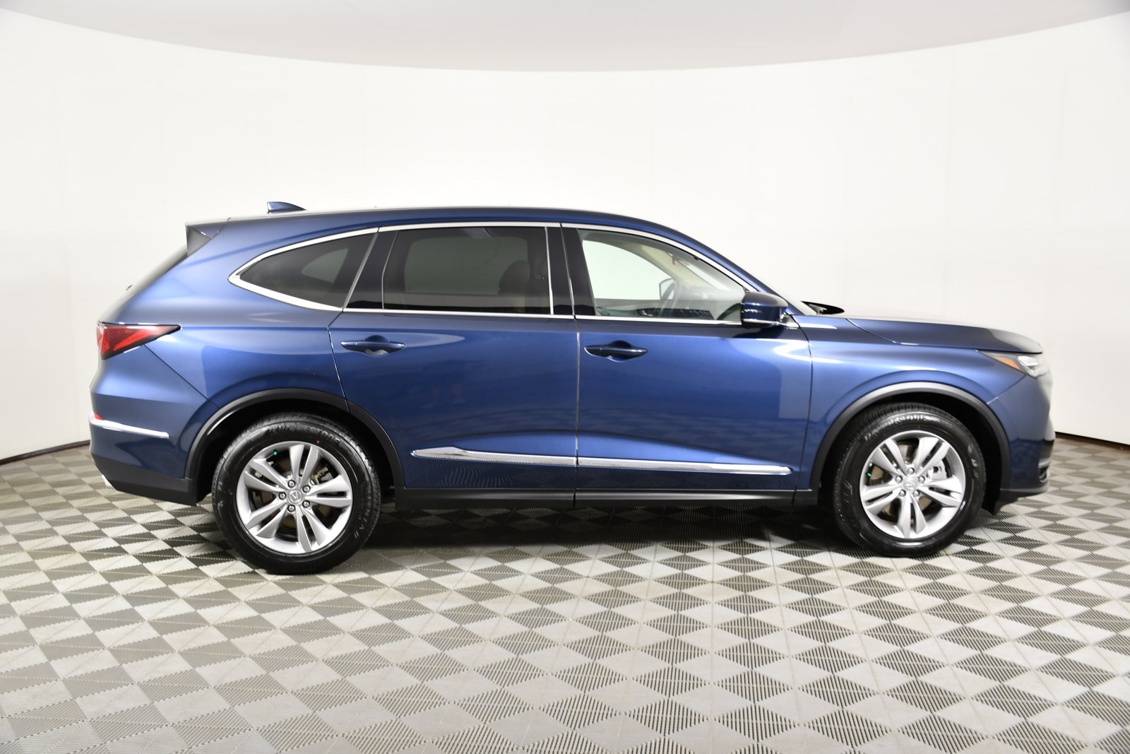 Certified 2025 Acura MDX SH-AWD image 5