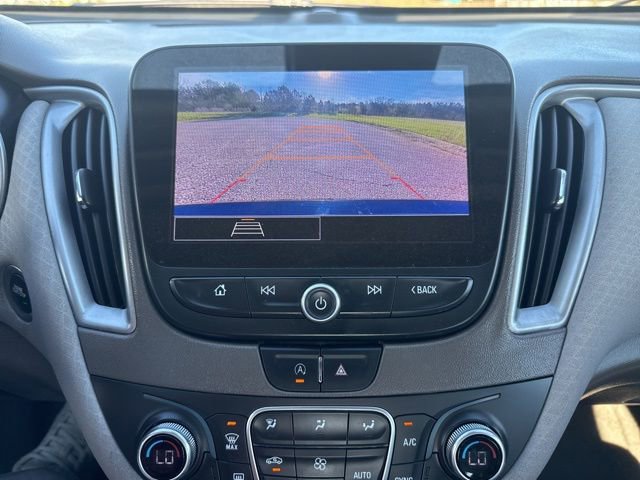 Used 2025 Chevrolet Malibu LT image 22