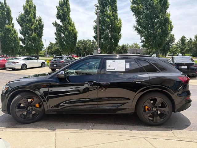Used 2023 Audi e-tron Premium Plus AWD/4WD image 4