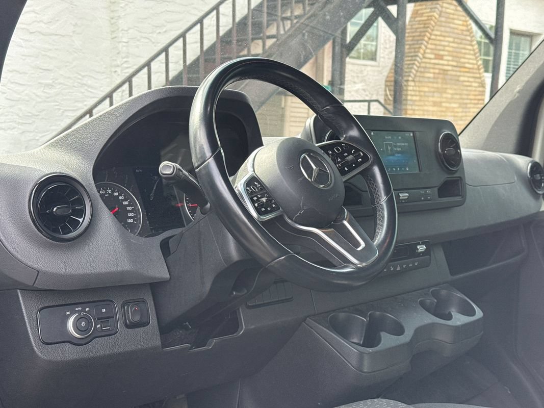 Used 2021 Mercedes-Benz Sprinter 1500 w/ Premium Package image 16