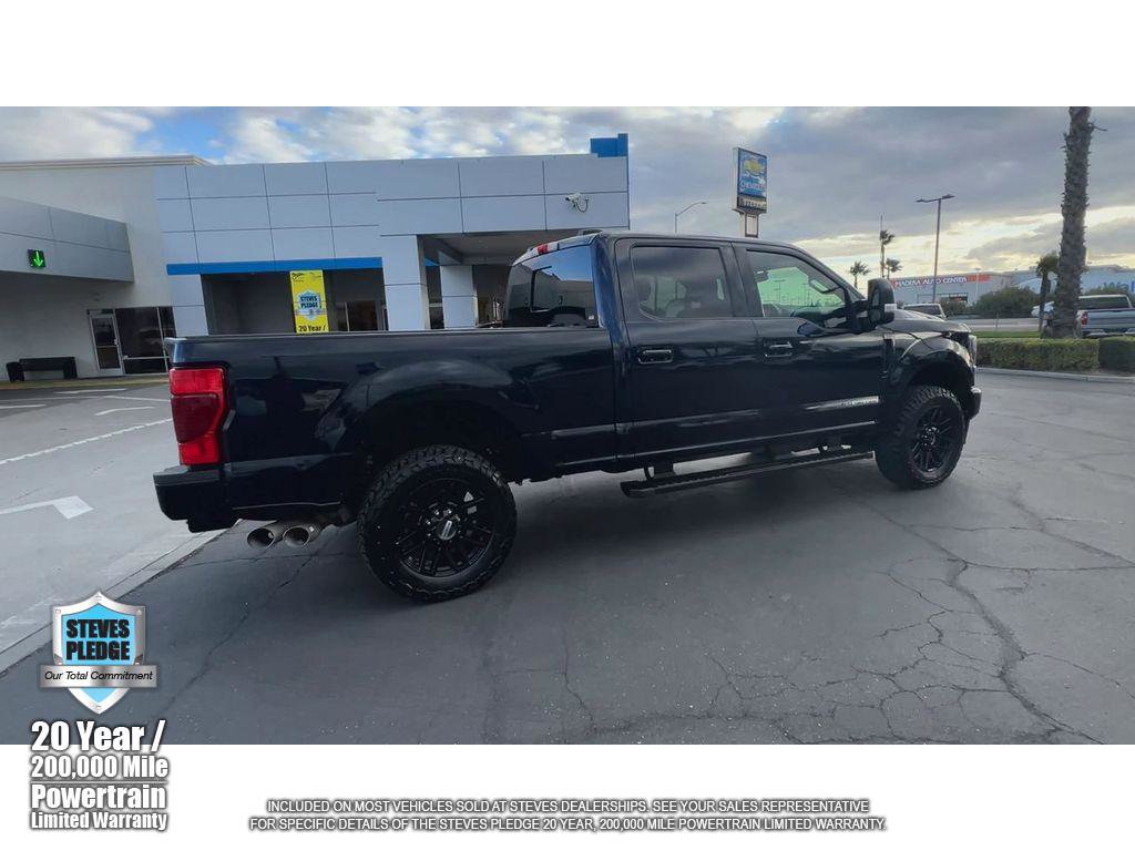 Used 2022 Ford F250 Lariat w/ Black Appearance Package image 11