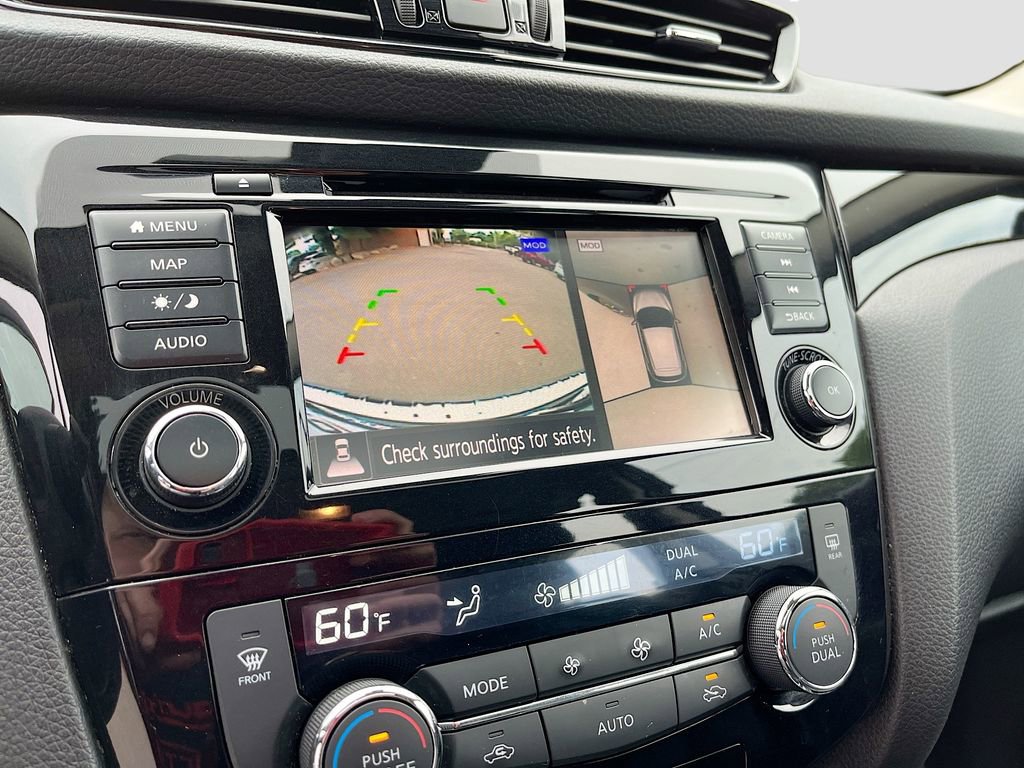 Used 2022 Nissan Rogue Sport SL w/ Premium Package image 14