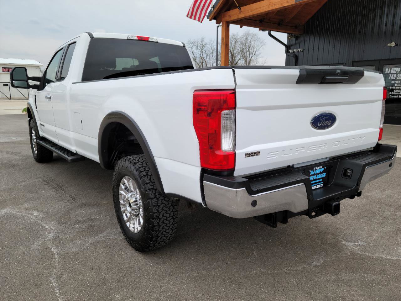Used 2019 Ford F250 XLT w/ XLT Premium Package image 6