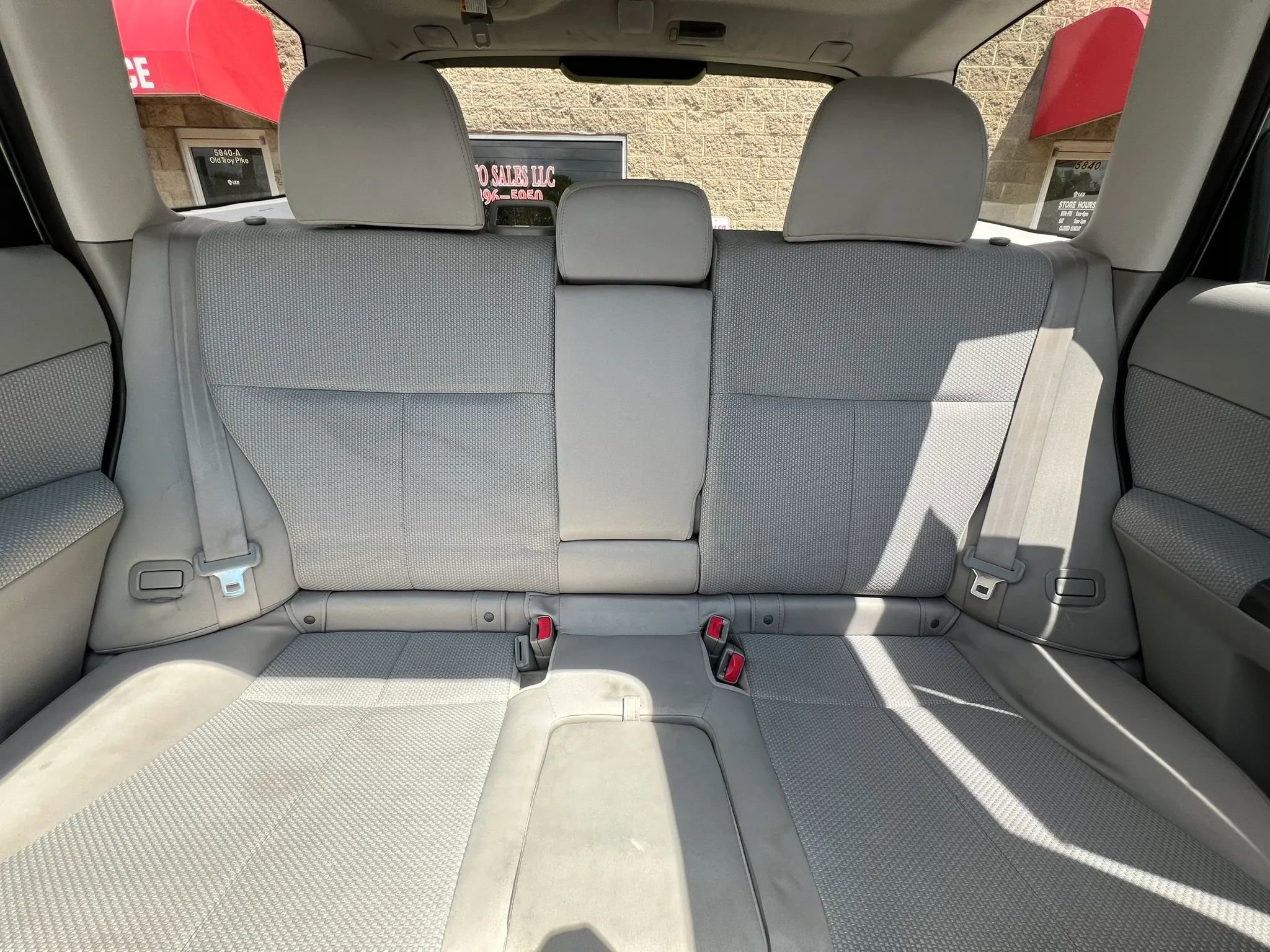 Used 2011 Subaru Forester 2.5X Premium w/ All-Weather Pkg AWD/4WD image 26