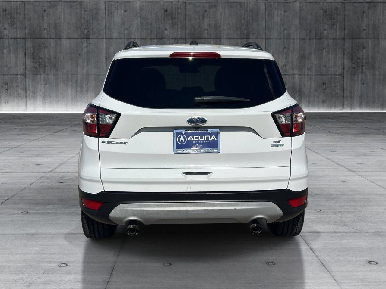 Used 2018 Ford Escape SE FWD image 4