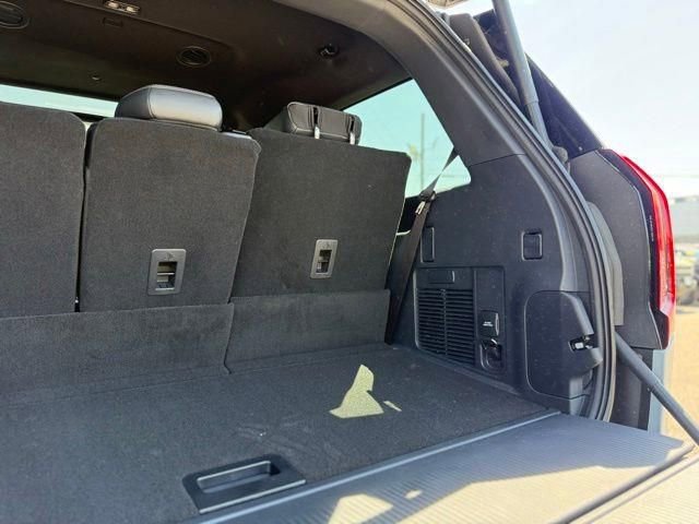 New 2026 Ford Expedition Platinum w/ Stealth Performance Package AWD/4WD image 9