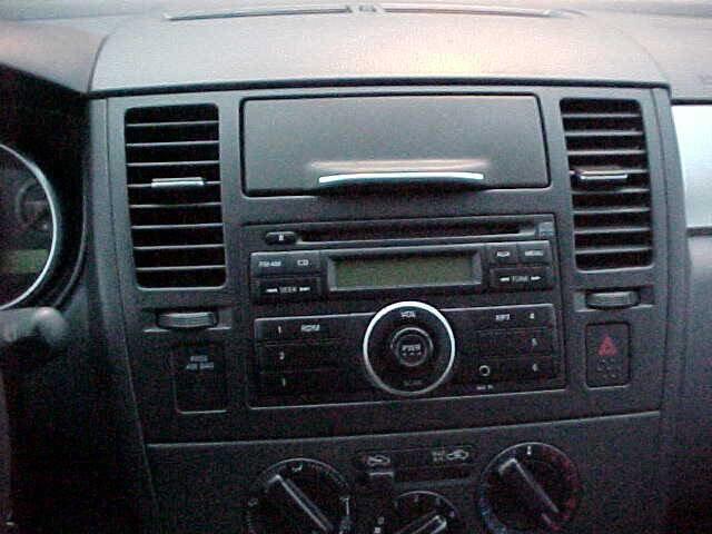 Used 2010 Nissan Versa 1.8 S w/ PWR Plus Pkg image 23