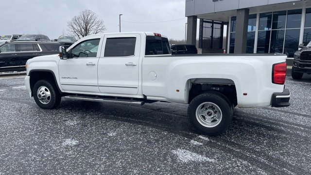 Used 2016 GMC Sierra 3500 Denali image 3