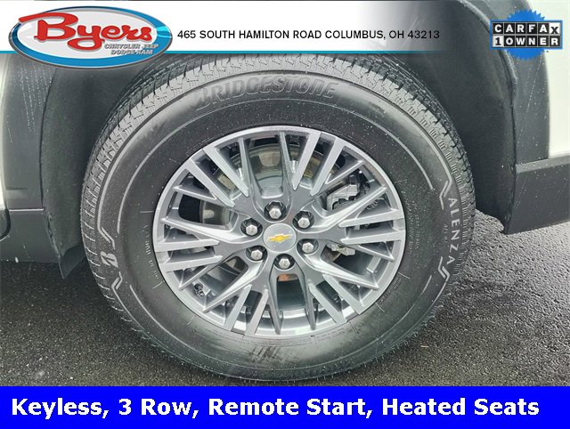 Used 2025 Chevrolet Traverse LT image 33