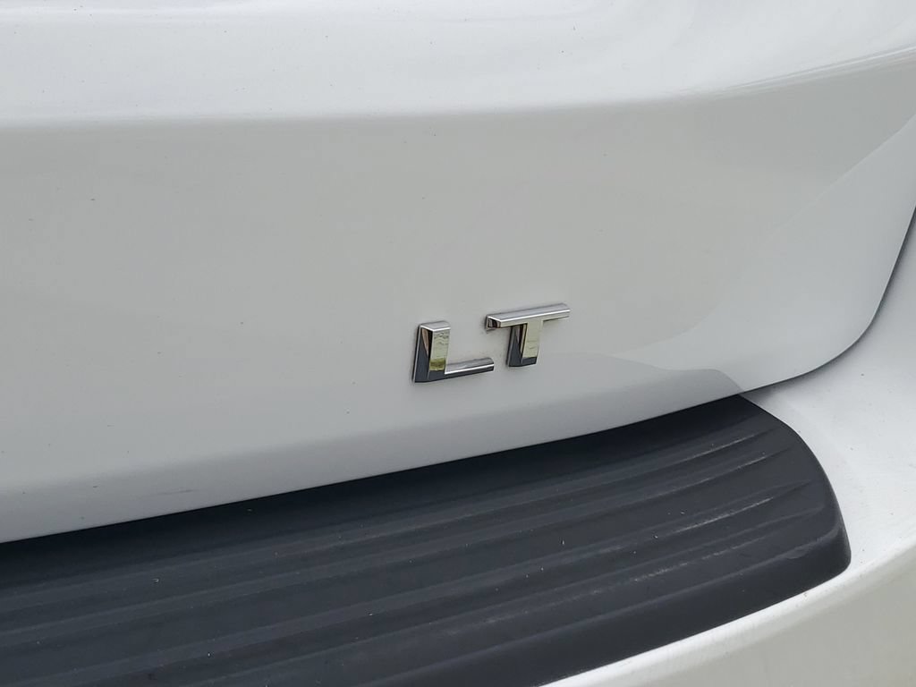 Used 2022 Chevrolet Tahoe LT w/ Luxury Package RWD image 8