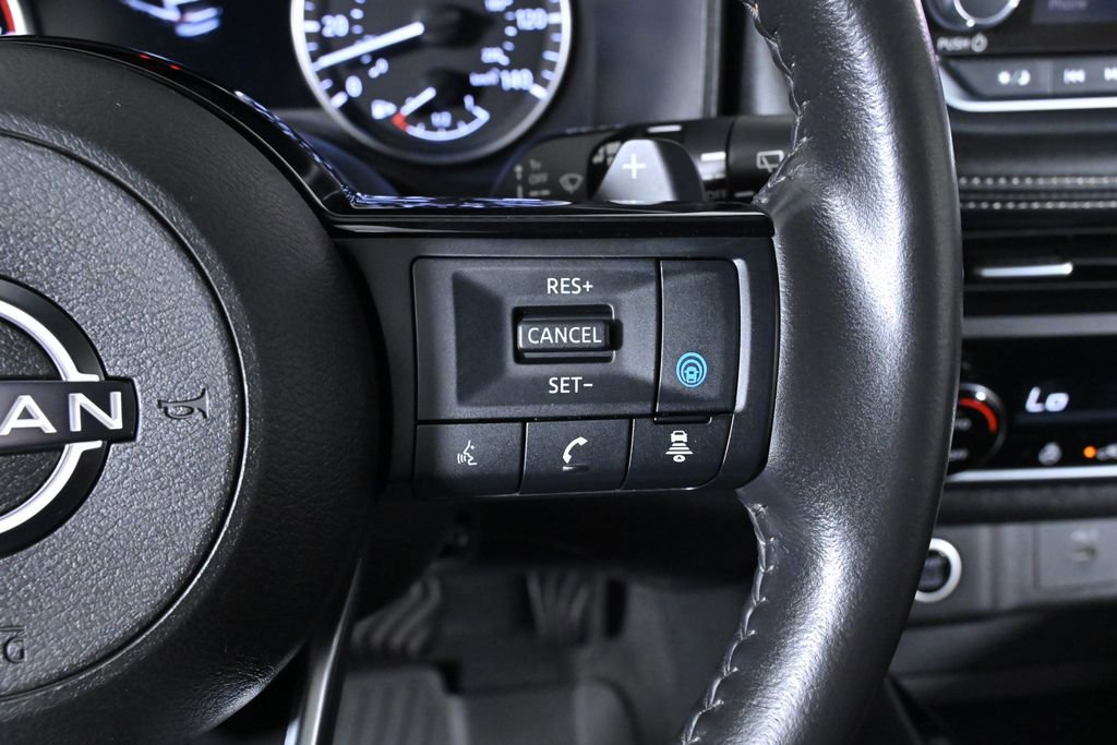 Used 2023 Nissan Rogue SV w/ SV Premium B Package image 14