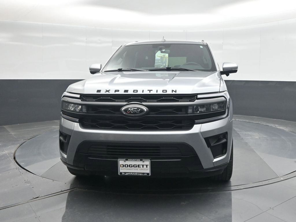 Used 2024 Ford Expedition Limited image 5