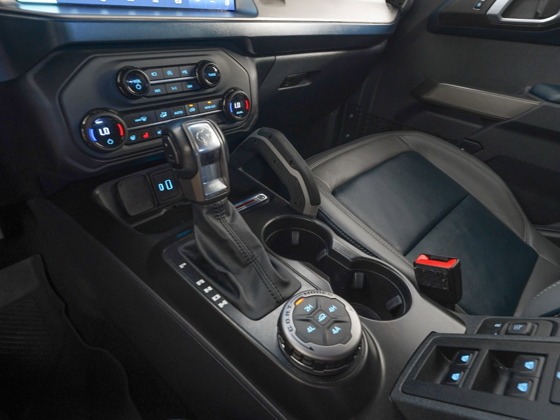 Used 2021 Ford Bronco First Edition AWD/4WD image 16