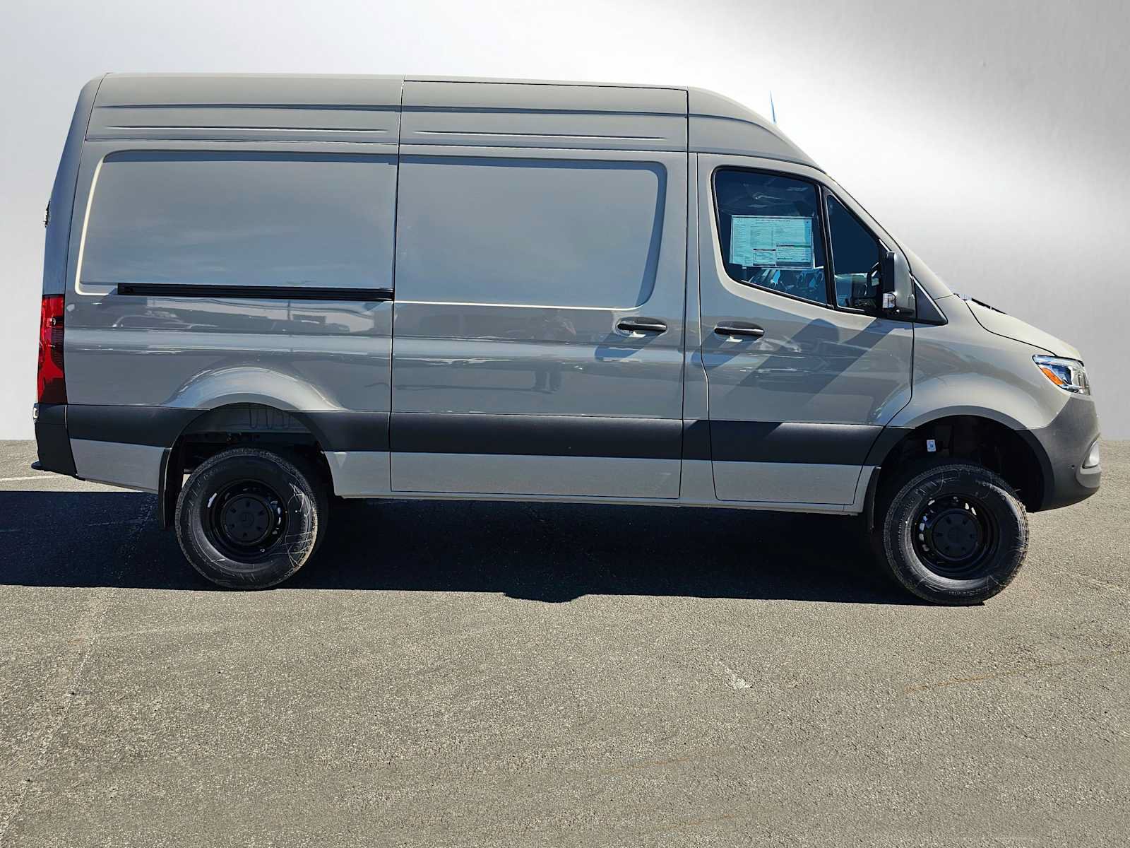 New 2026 Mercedes-Benz Sprinter 2500 image 2