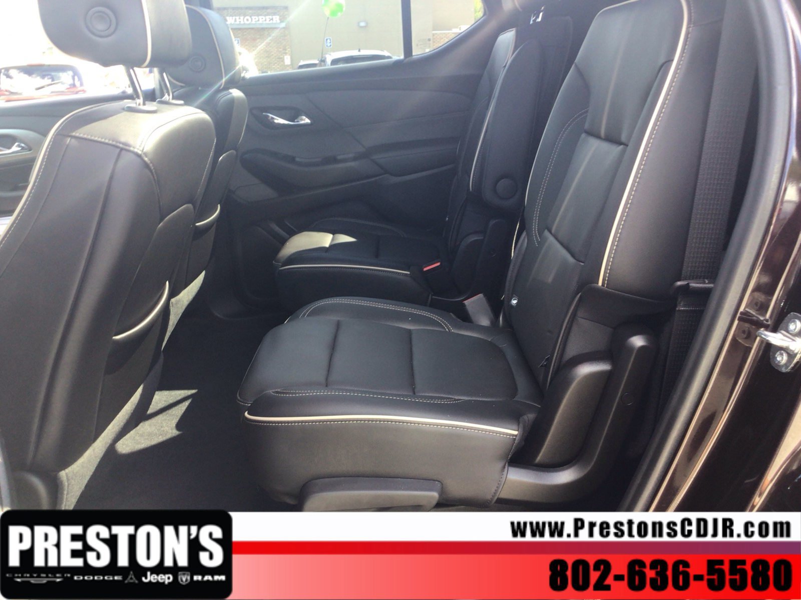 Used 2023 Chevrolet Traverse Premier AWD/4WD image 24