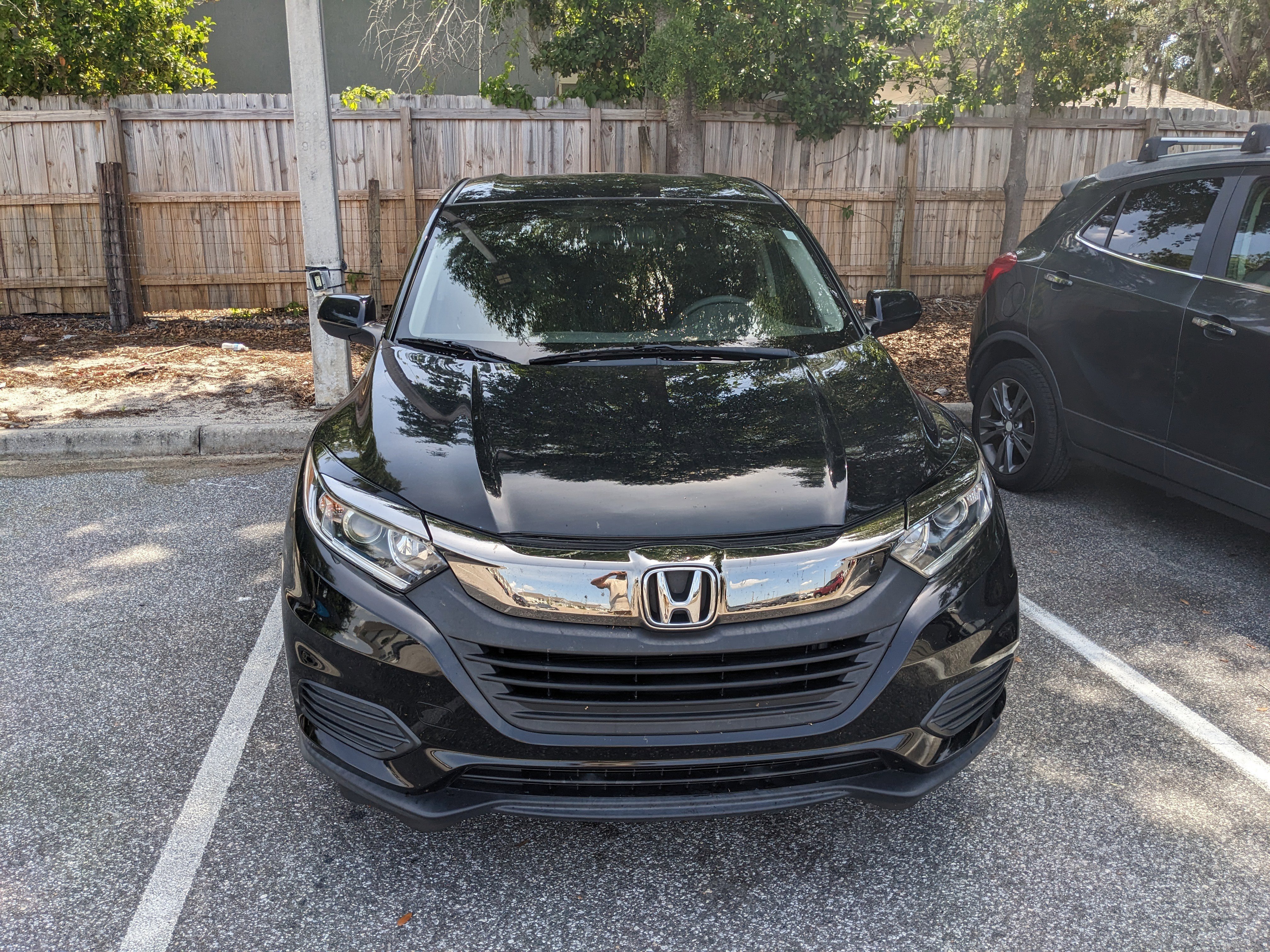 Used 2019 Honda HR-V LX image 2