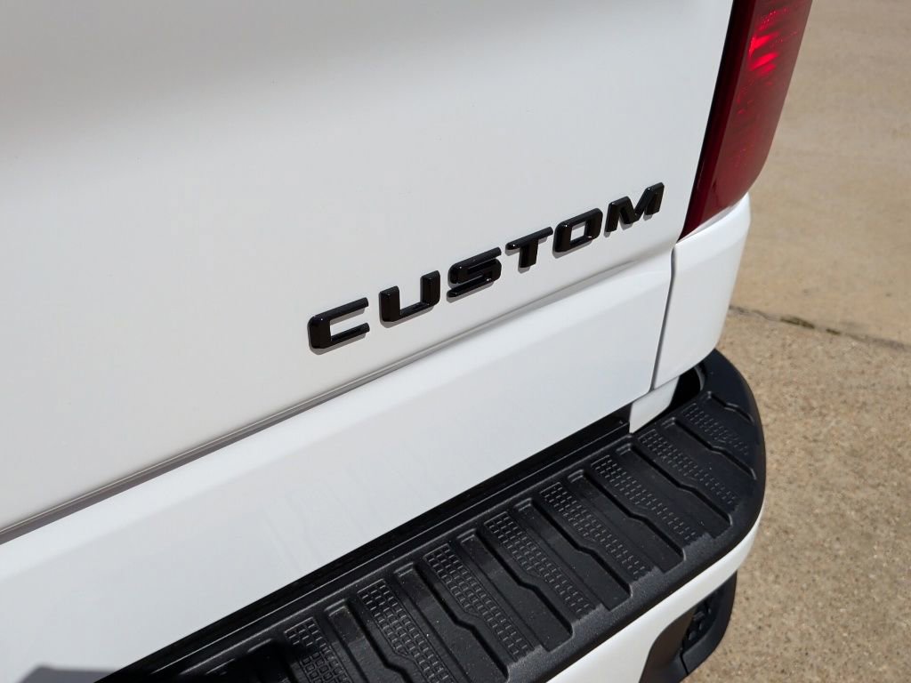 New 2026 Chevrolet Silverado 1500 Custom w/ LPO, Dark Essentials Package image 37