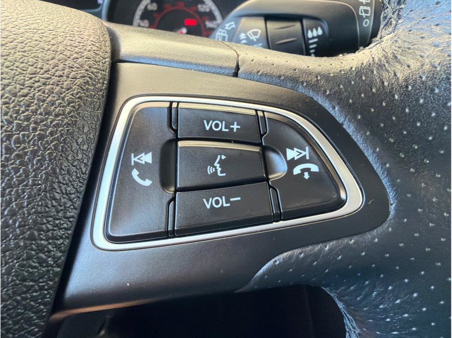 Used 2015 Ford Focus ST FWD image 18