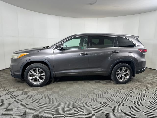Used 2015 Toyota Highlander XLE image 6