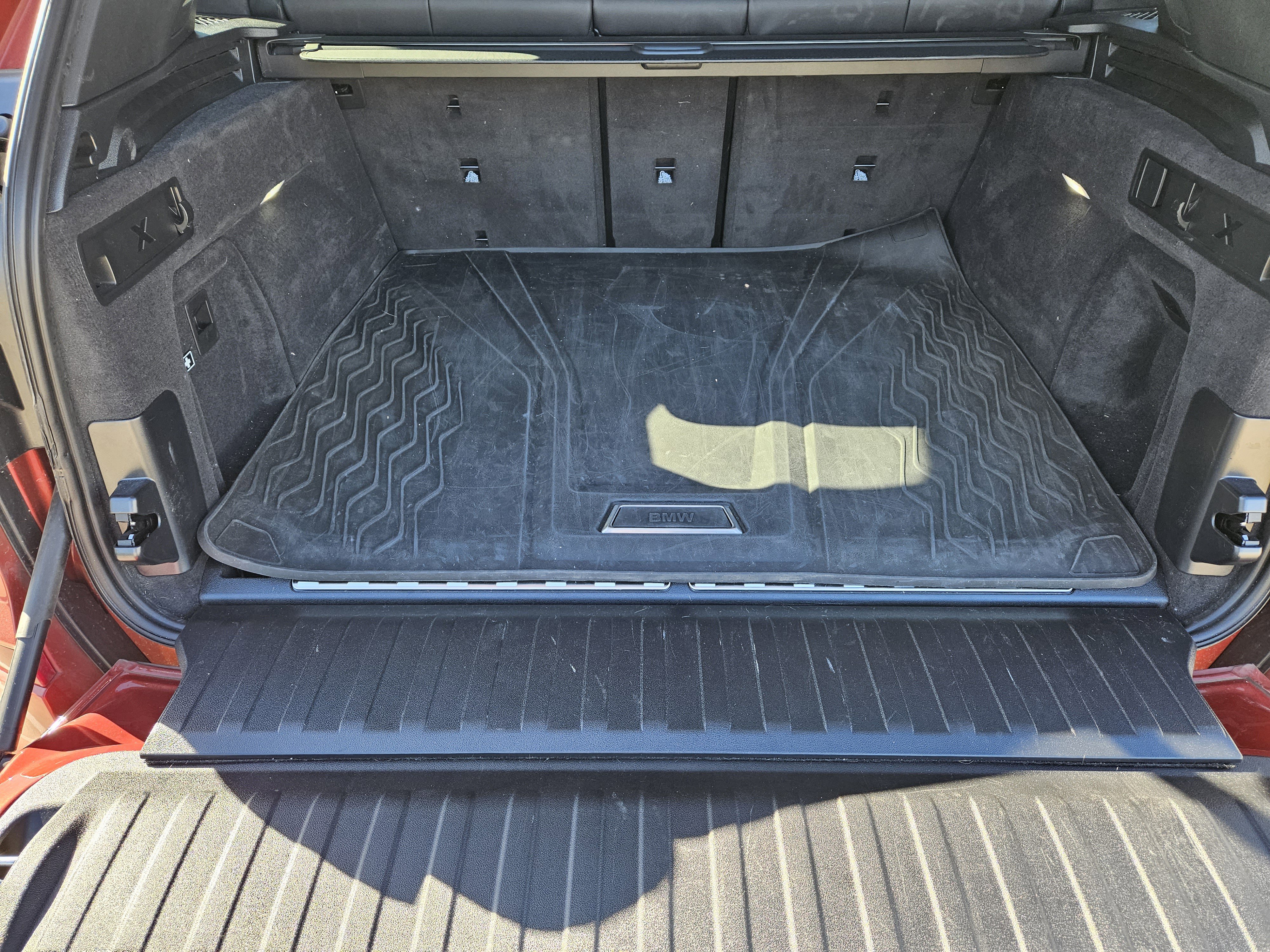 Used 2025 BMW X5 xDrive50e w/ Executive Package image 32