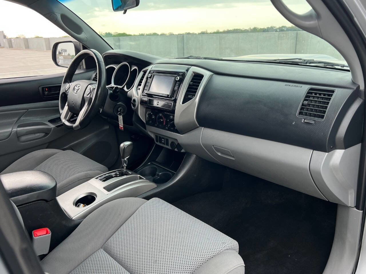 Used 2014 Toyota Tacoma 4x4 Double Cab w/ TRD Sport Package image 17