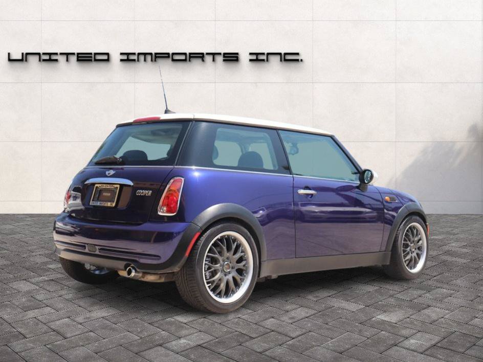 Used 2005 MINI Cooper Hardtop FWD image 5