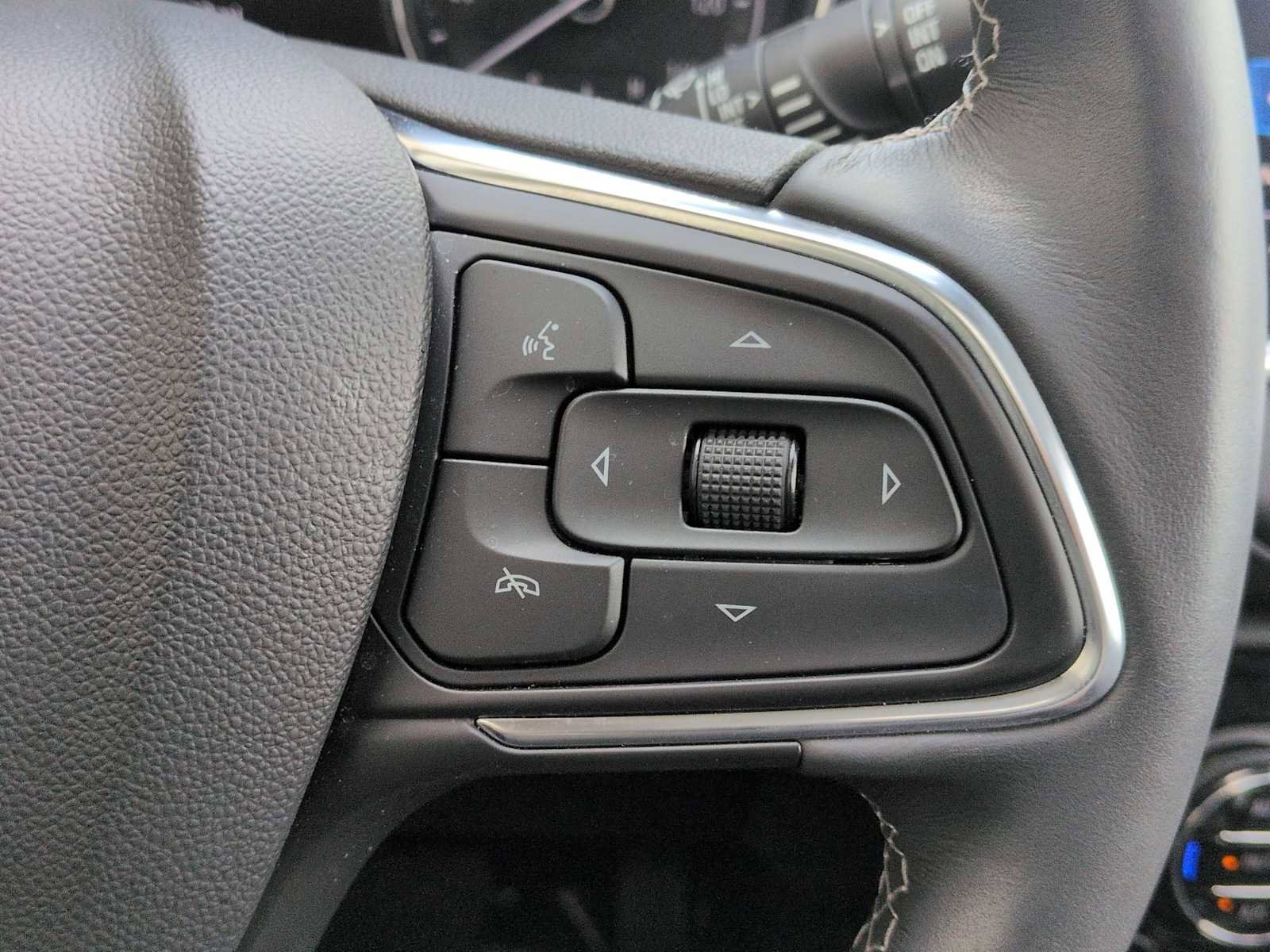 Used 2022 Buick Encore GX Essence w/ Experience Buick Package AWD/4WD image 27