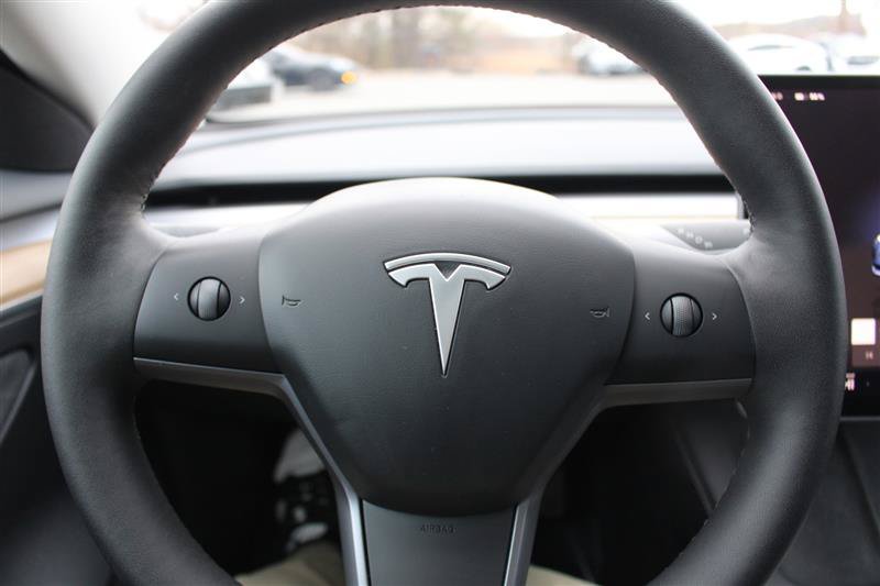 Used 2023 Tesla Model 3 Standard Range RWD image 15